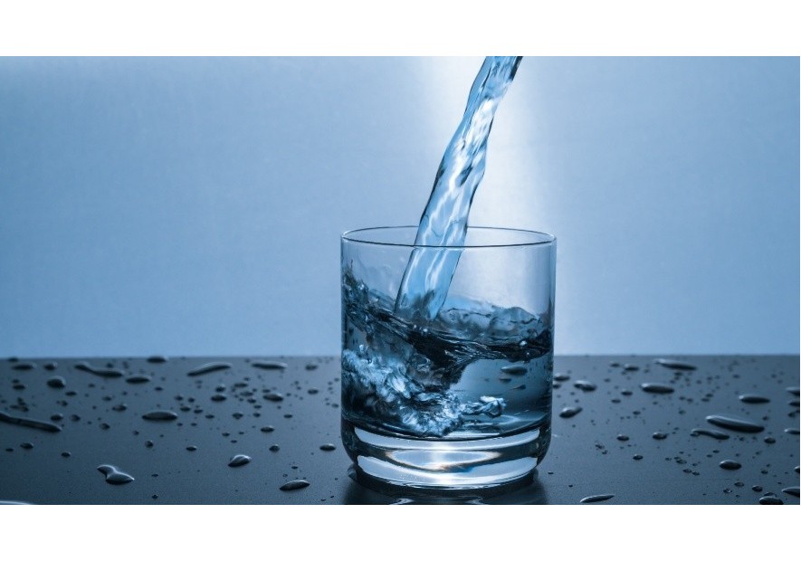 Gli aromatizzatori d'acqua: un modo semplice per rendere più piacevole l'assunzione di acqua